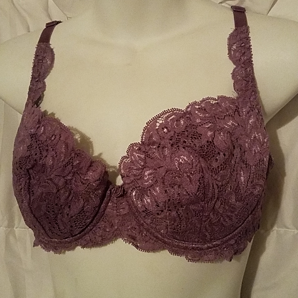 Victoria's Secret 34C Parma Violet Lacy Bra
